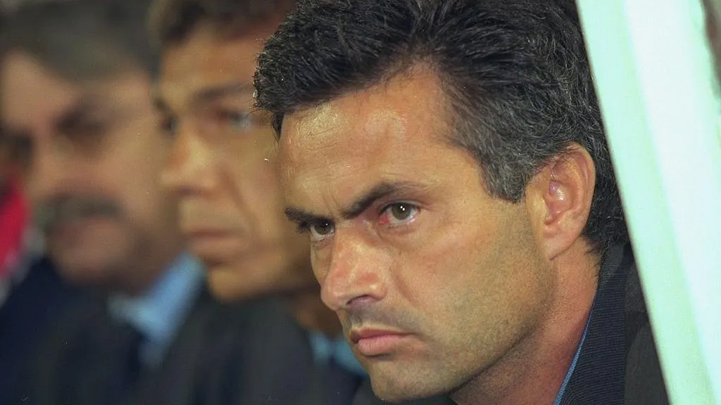 Mourinho Returns at Benfica After a Quarter Century: A Legend’s Gamble?